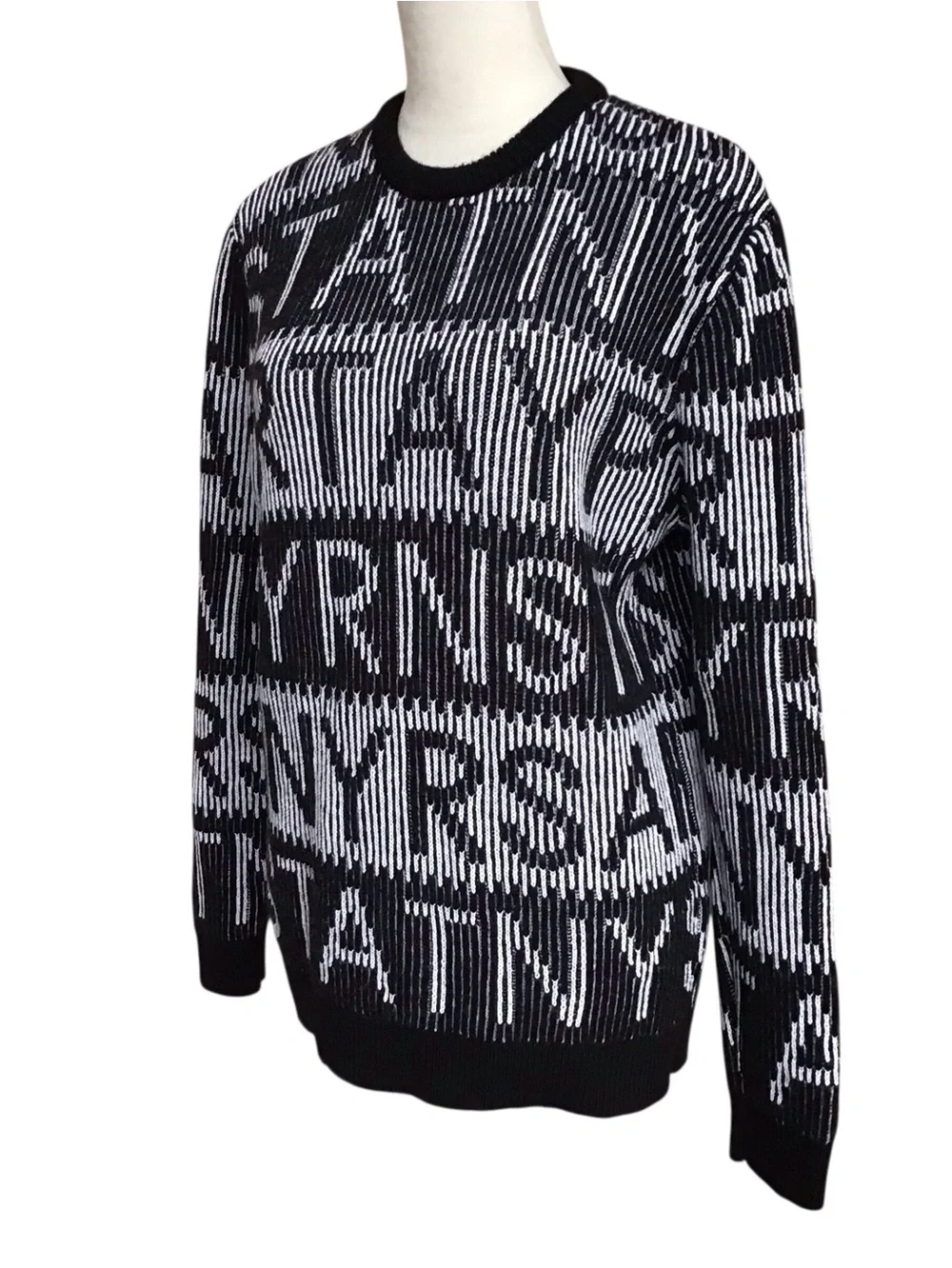 Zara Men’s Stylish Black and Gray Graphic Sweater NEW